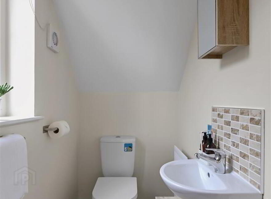 15 Lady Wallace Brae, Lisburn, BT28 3WN