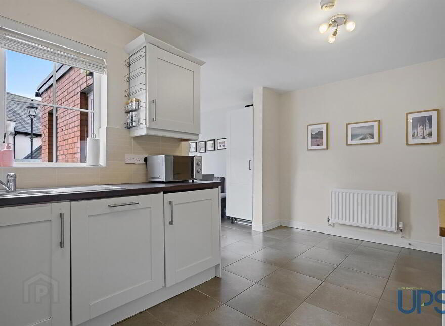 15 Lady Wallace Brae, Lisburn, BT28 3WN