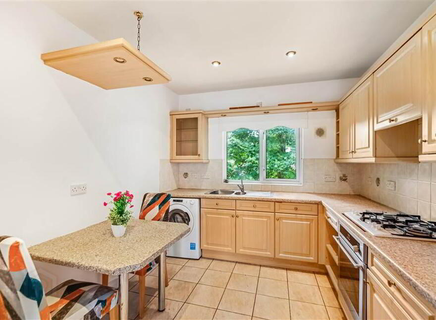 18 Glenburn Ford, Dunmurry, Belfast, BT17 9BF