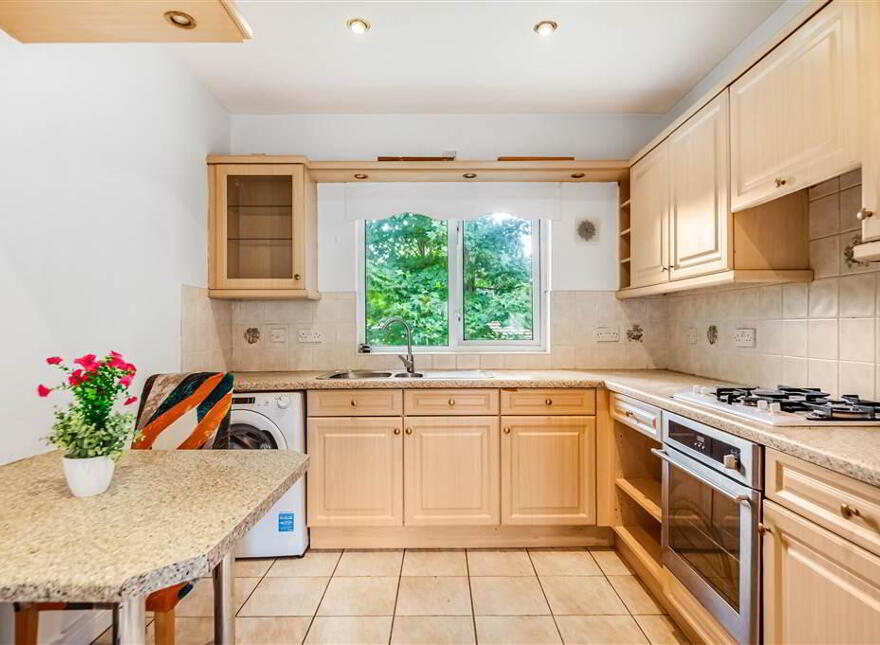 18 Glenburn Ford, Dunmurry, Belfast, BT17 9BF