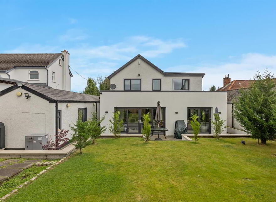 88 Ballyskeagh Road, Drumbeg, Belfast, BT17 9LL