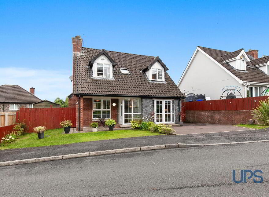 66 Lagmore Glen, Stewartstown Road, Belfast, BT17 0WJ photo