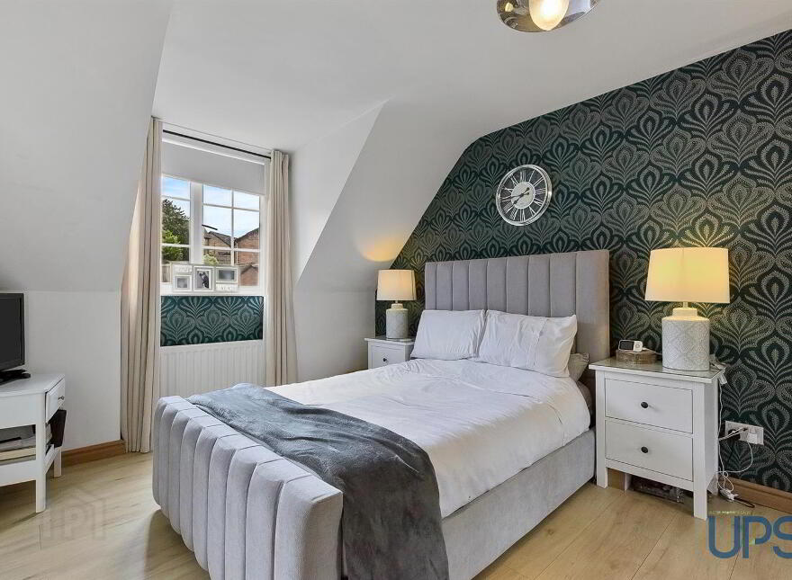 66 Lagmore Glen, Stewartstown Road, Belfast, BT17 0WJ