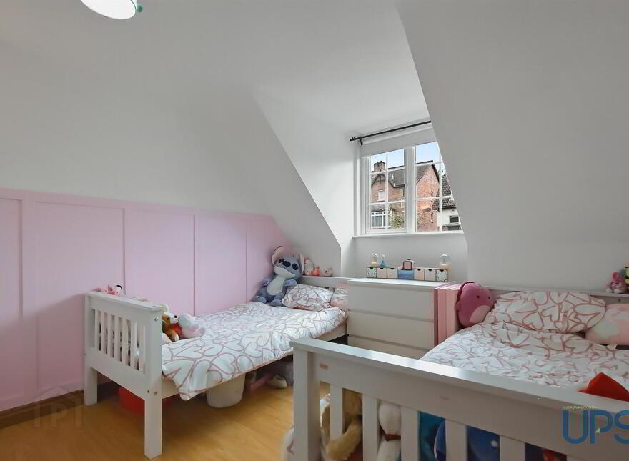 66 Lagmore Glen, Stewartstown Road, Belfast, BT17 0WJ