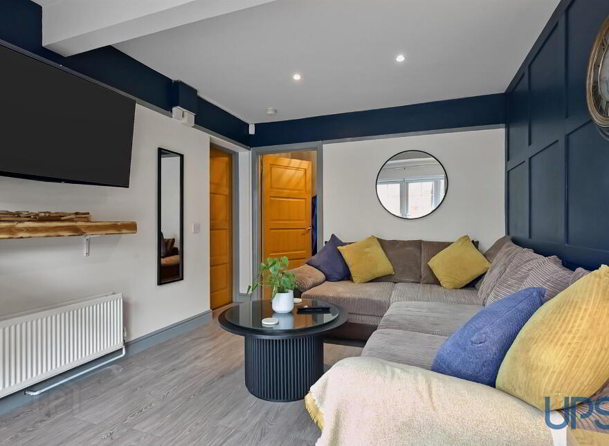 66 Lagmore Glen, Stewartstown Road, Belfast, BT17 0WJ