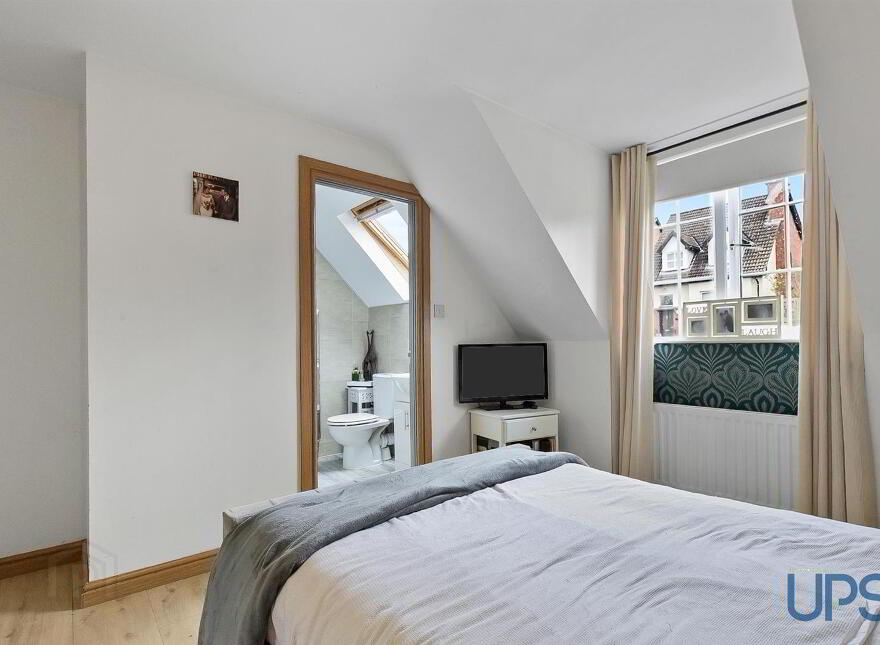 66 Lagmore Glen, Stewartstown Road, Belfast, BT17 0WJ