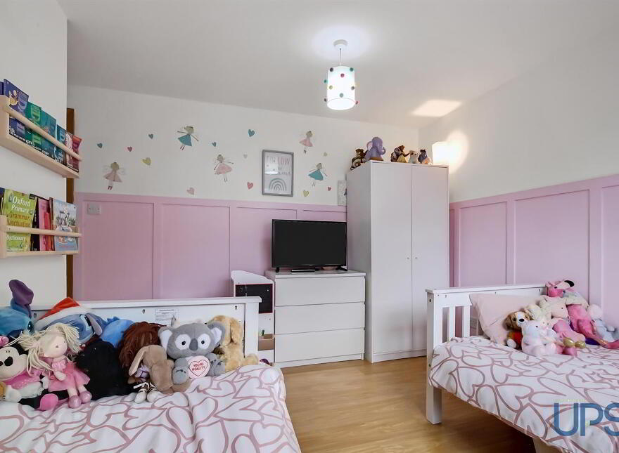66 Lagmore Glen, Stewartstown Road, Belfast, BT17 0WJ