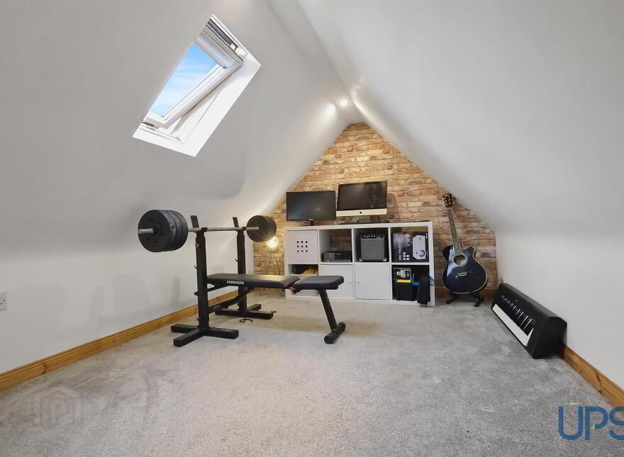 66 Lagmore Glen, Stewartstown Road, Belfast, BT17 0WJ