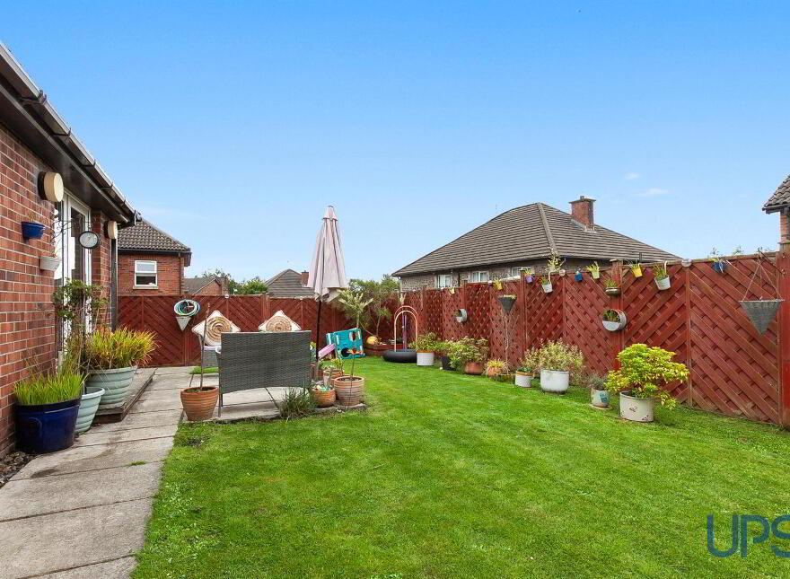 66 Lagmore Glen, Stewartstown Road, Belfast, BT17 0WJ