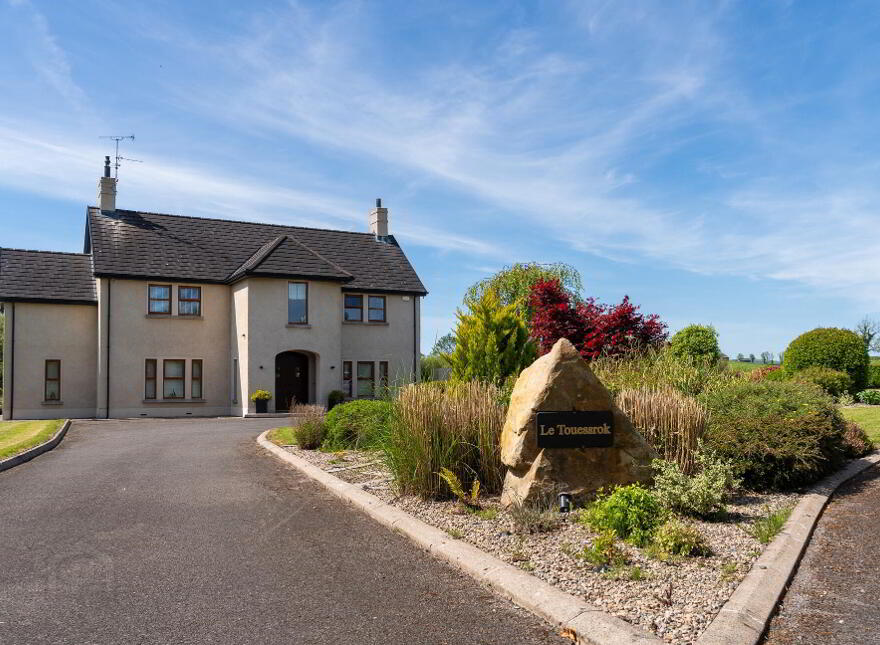 Le Touessrok, 38 Gardeners Cross Road, Enniskillen, Maguiresbridge, BT94 4PY