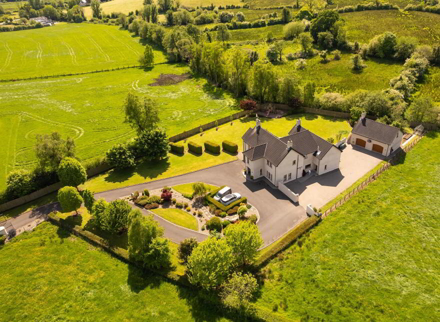 Le Touessrok, 38 Gardeners Cross Road, Enniskillen, Maguiresbridge, BT94 4PY