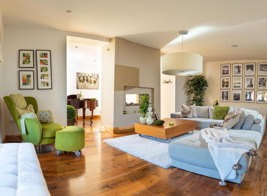 Le Touessrok, 38 Gardeners Cross Road, Enniskillen, Maguiresbridge, BT94 4PY