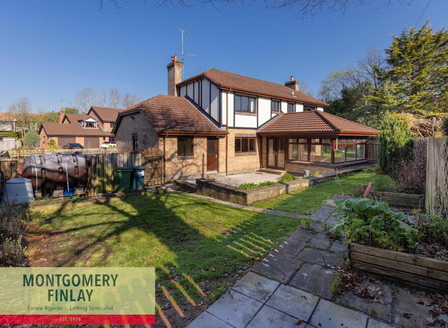 2 Castle Wood, Enniskillen, BT74 6BF
