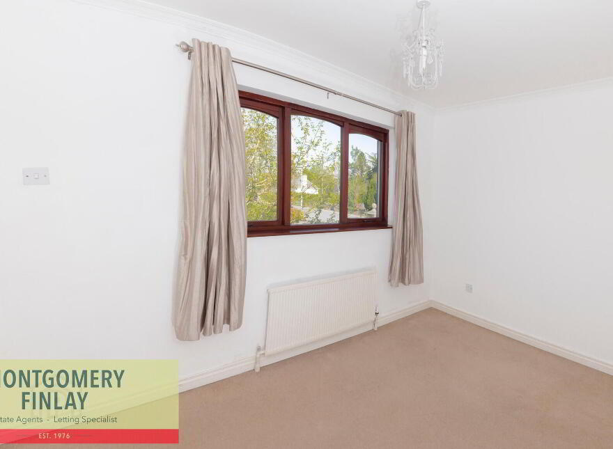 2 Castle Wood, Enniskillen, BT74 6BF