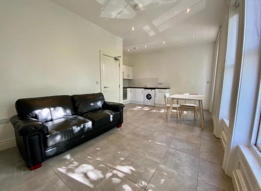 23 Ulsterville Avenue, Belfast, BT9 7AS