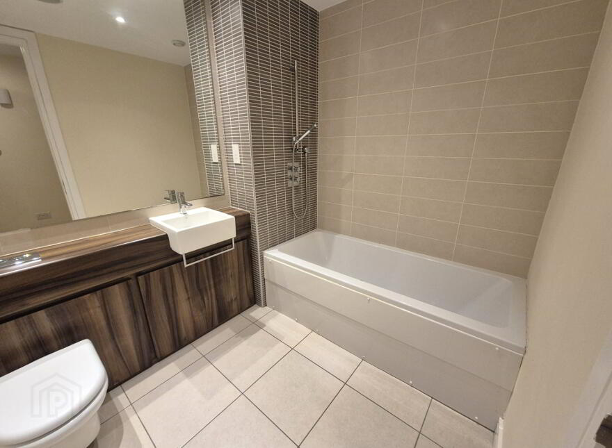 8.29 The Arc, Queens Road, Titanic Quarter, Belfast, BT3 9FG