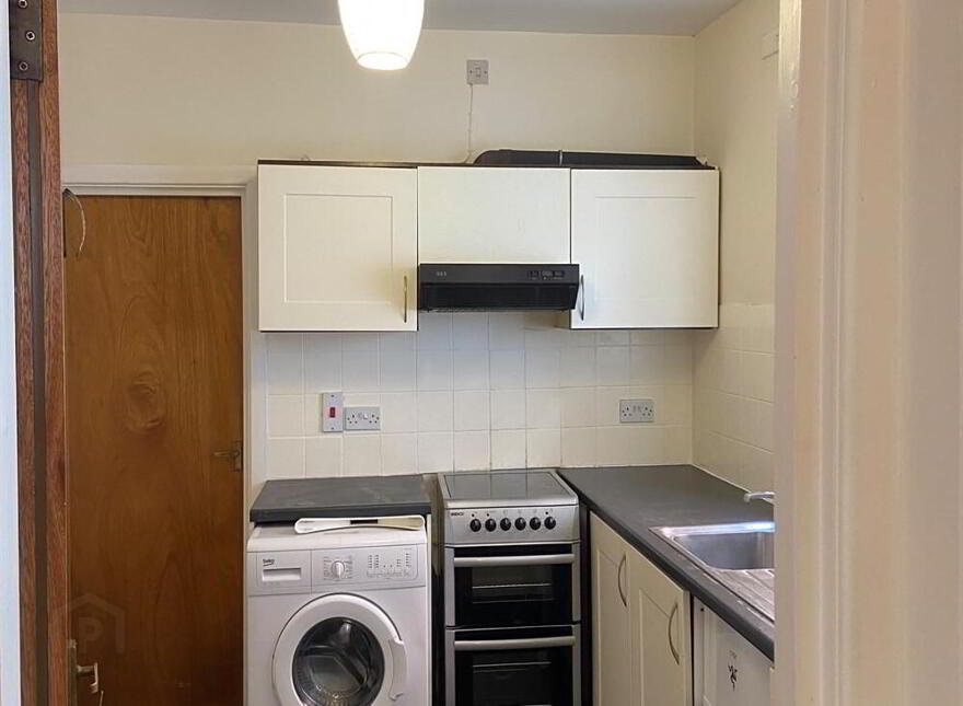 Flat 1, 13 Sandhurst Drive, Belfast, BT9 5AY