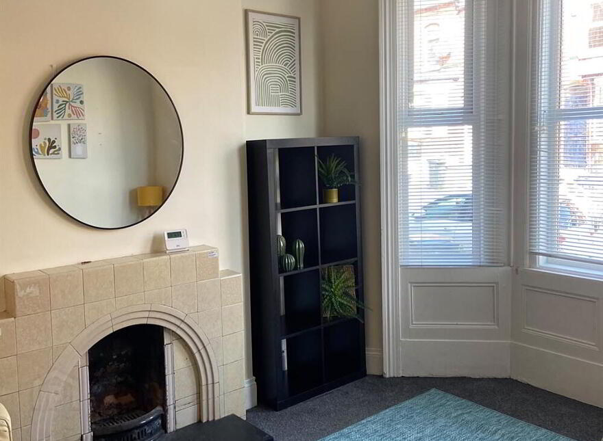 Flat 1, 13 Sandhurst Drive, Belfast, BT9 5AY