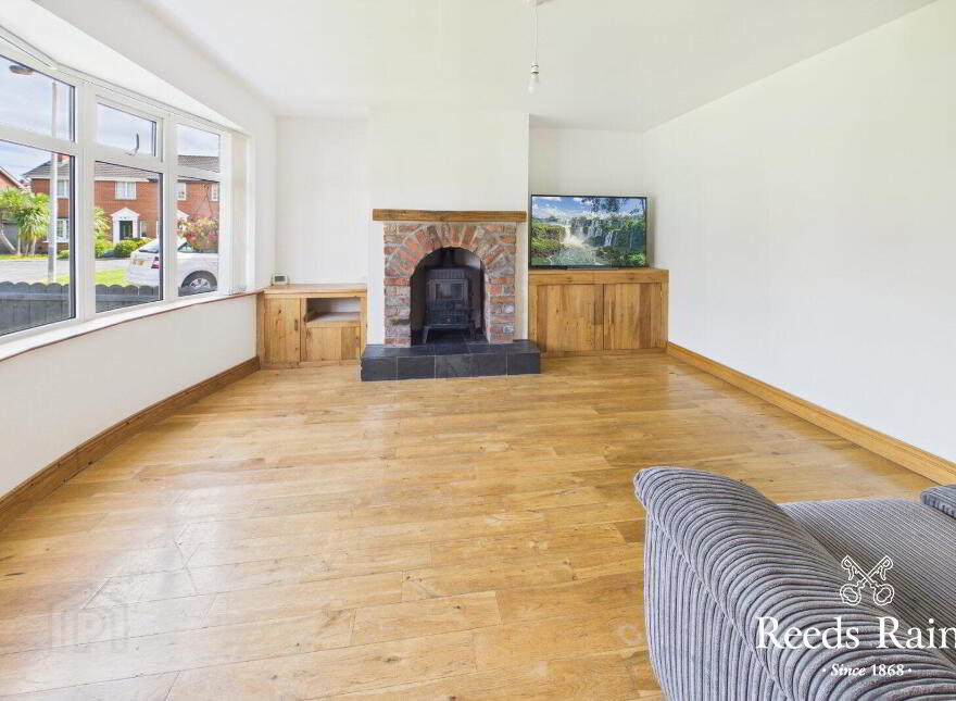 8 Cloverhill Green, Bangor, BT19 6FB