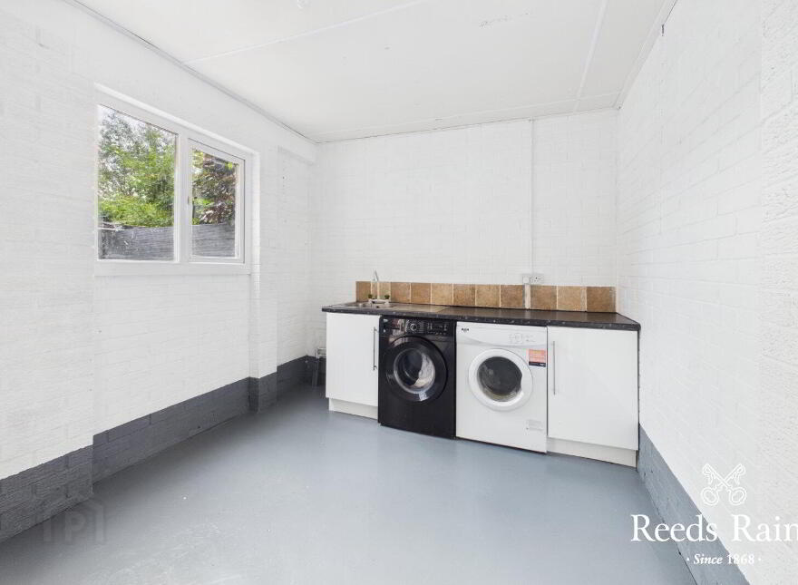 8 Cloverhill Green, Bangor, BT19 6FB