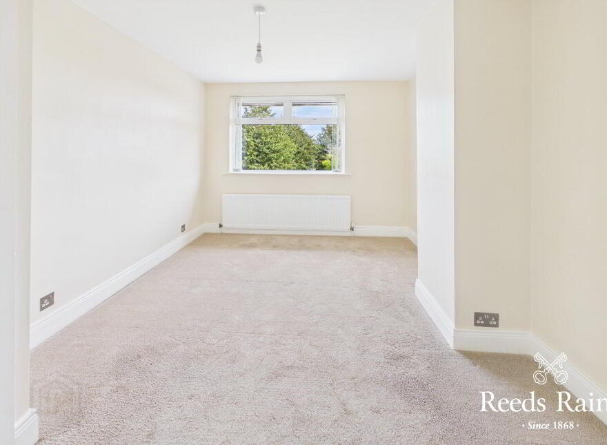 8 Cloverhill Green, Bangor, BT19 6FB