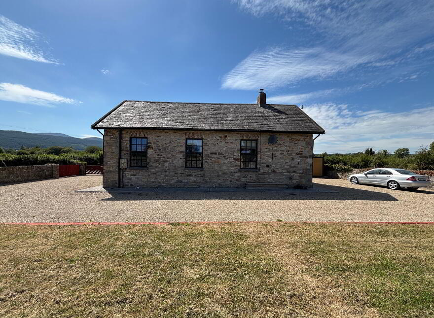 The Old School House, Kilvemnon, Mullinahone, E41WE04