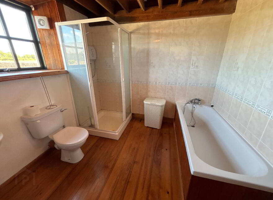 The Old School House, Kilvemnon, Mullinahone, E41WE04