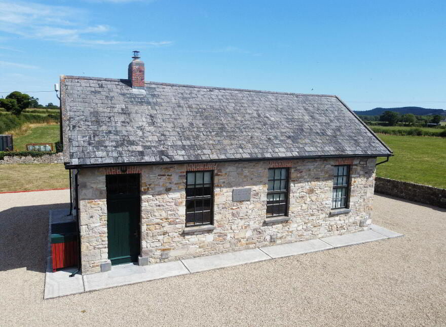 The Old School House, Kilvemnon, Mullinahone, E41WE04