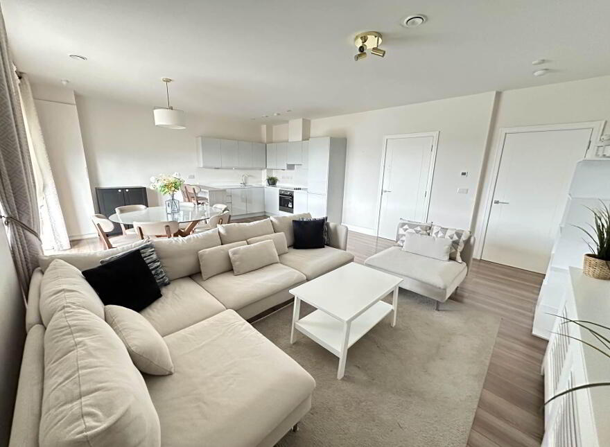 11 Larkfield Hall, Leopardstown, Dublin, D18P27K