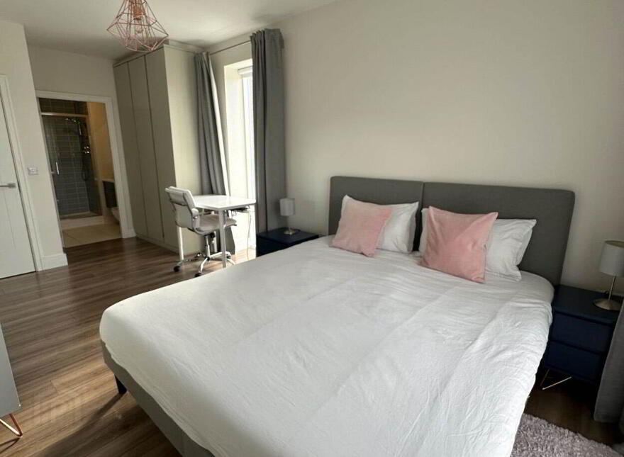 11 Larkfield Hall, Leopardstown, Dublin, D18P27K