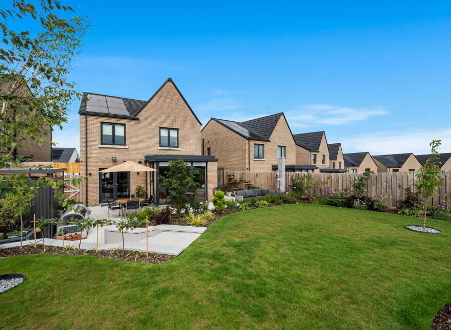 54 Ferndene Road, Dundonald, Belfast, BT16 2EW