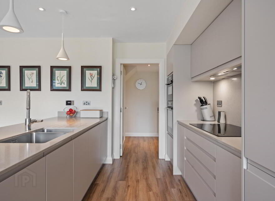 54 Ferndene Road, Dundonald, Belfast, BT16 2EW