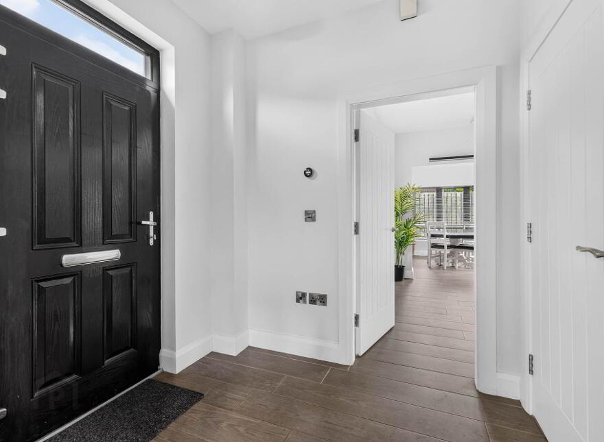 3 Brooke Hall Mews, Belfast, BT8 6WW