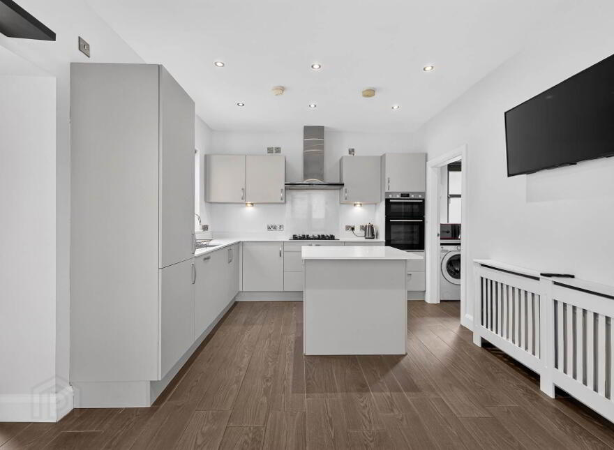 3 Brooke Hall Mews, Belfast, BT8 6WW