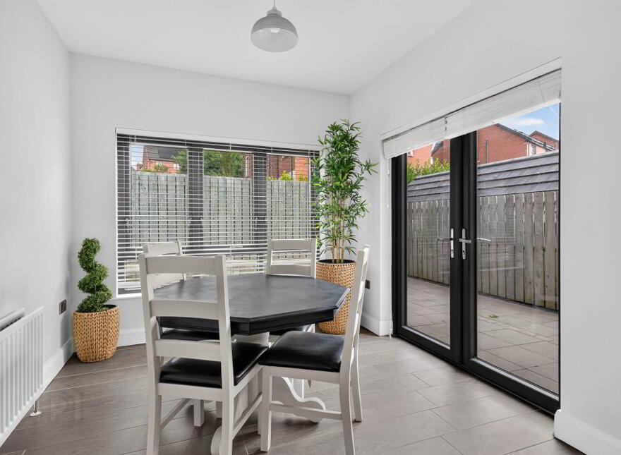 3 Brooke Hall Mews, Belfast, BT8 6WW