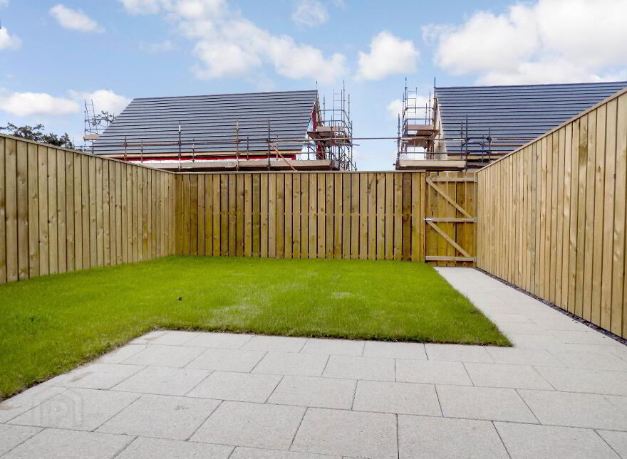 5 Larch Lane, Lisburn, BT28 2ZX