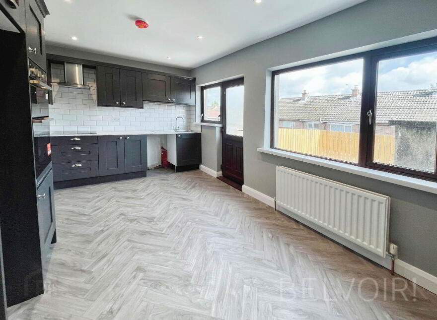32 Brookvale Rise, Lisburn, BT28 1DE