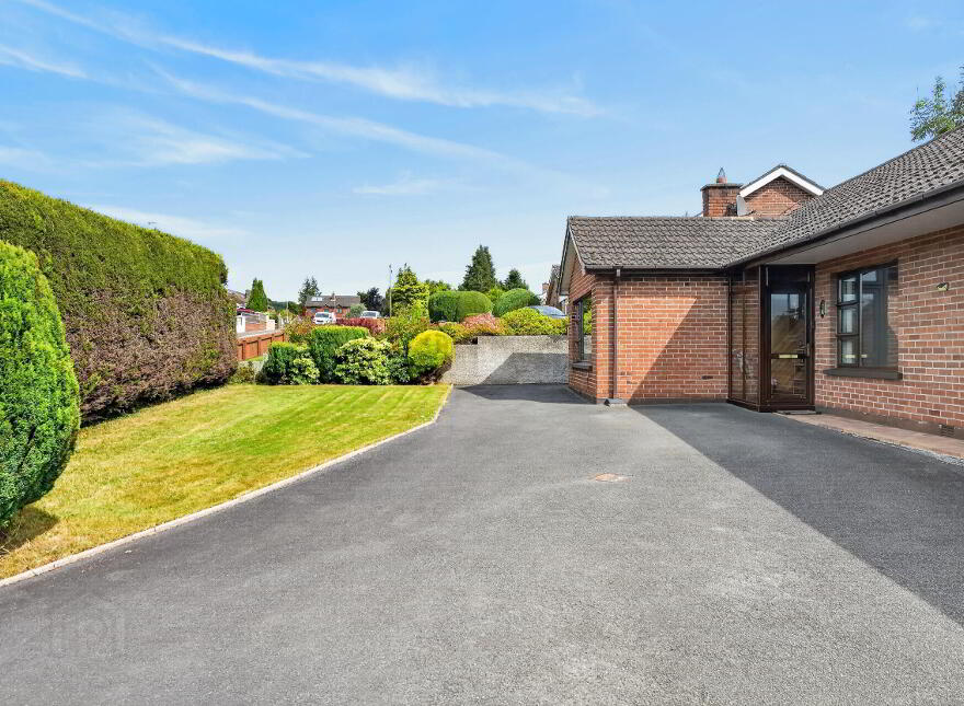 30 Barnfield Road, Derriaghy, Lisburn, BT28 3TQ