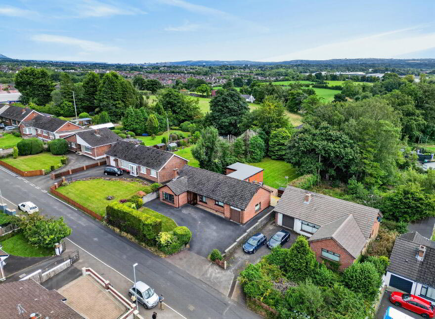 30 Barnfield Road, Derriaghy, Lisburn, BT28 3TQ