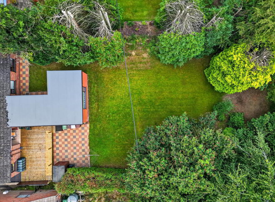 30 Barnfield Road, Derriaghy, Lisburn, BT28 3TQ
