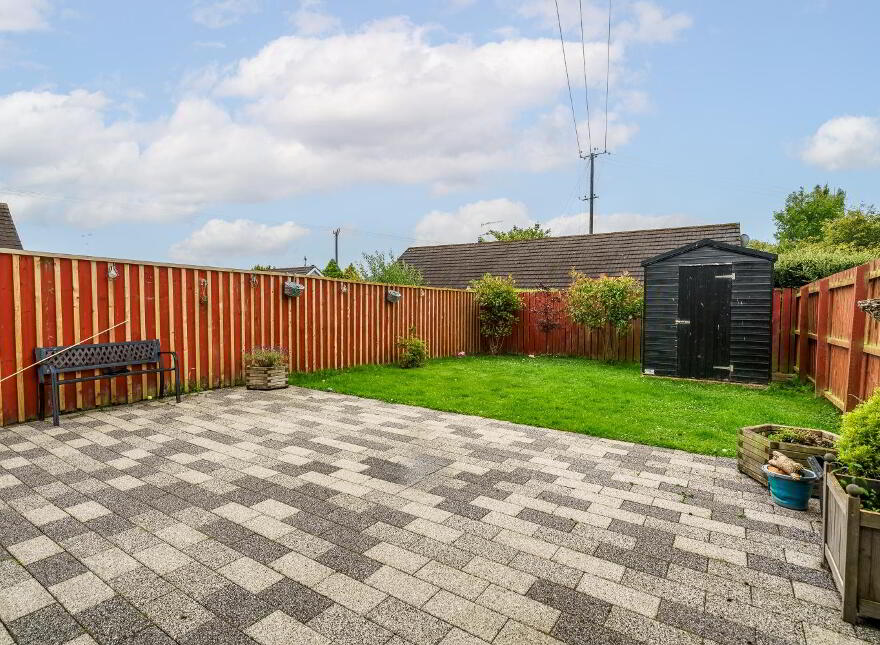 17 Berryhill Gardens, Artigarvan, Strabane, BT82 0FF