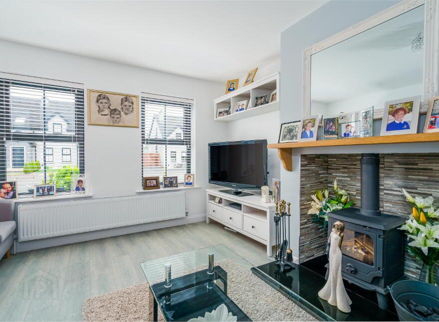 17 Berryhill Gardens, Artigarvan, Strabane, BT82 0FF