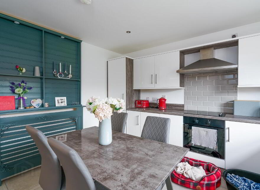 17 Berryhill Gardens, Artigarvan, Strabane, BT82 0FF