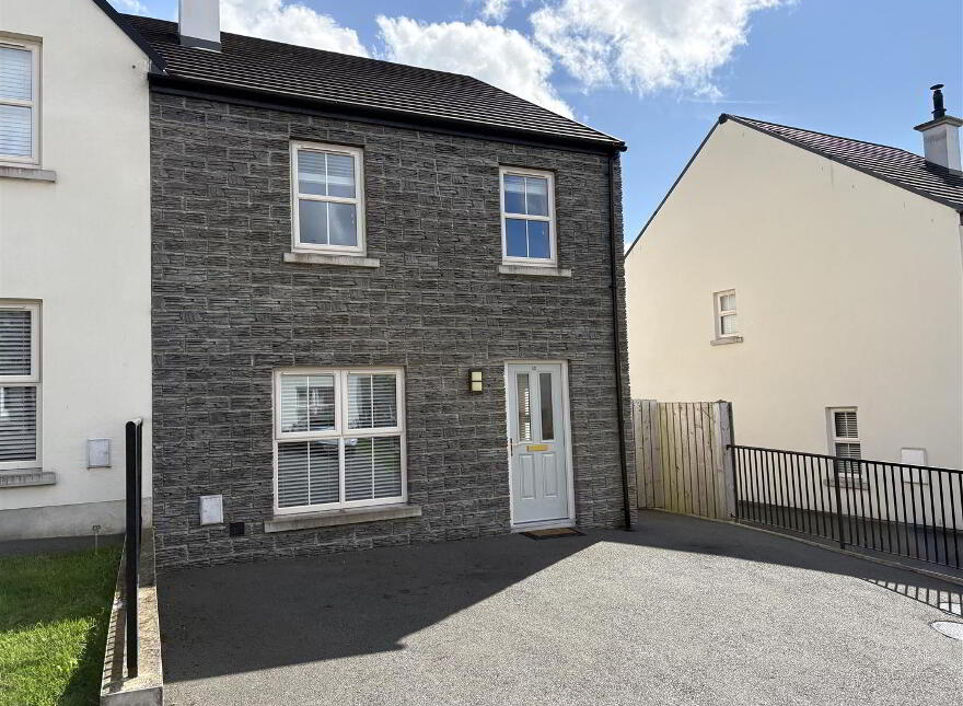 12 Monteith Meadows, Annaclone, Banbridge, BT32 5AP