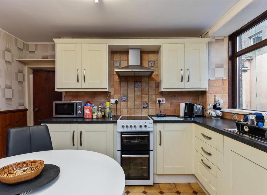 28 Main Street, Ballywalter, BT22 2PG
