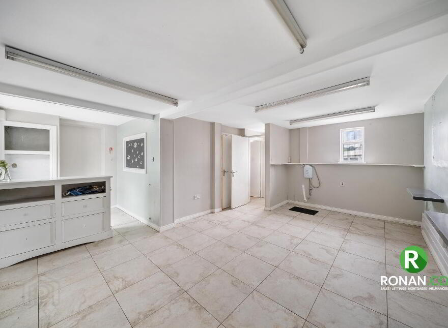 6 Ballycolman Avenue, Strabane, BT82 9AF