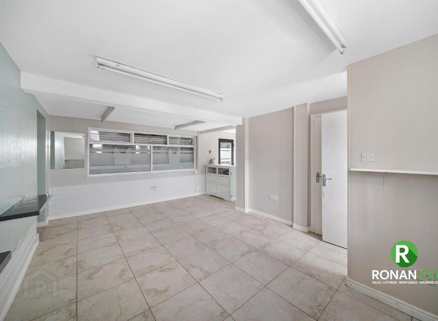 6 Ballycolman Avenue, Strabane, BT82 9AF