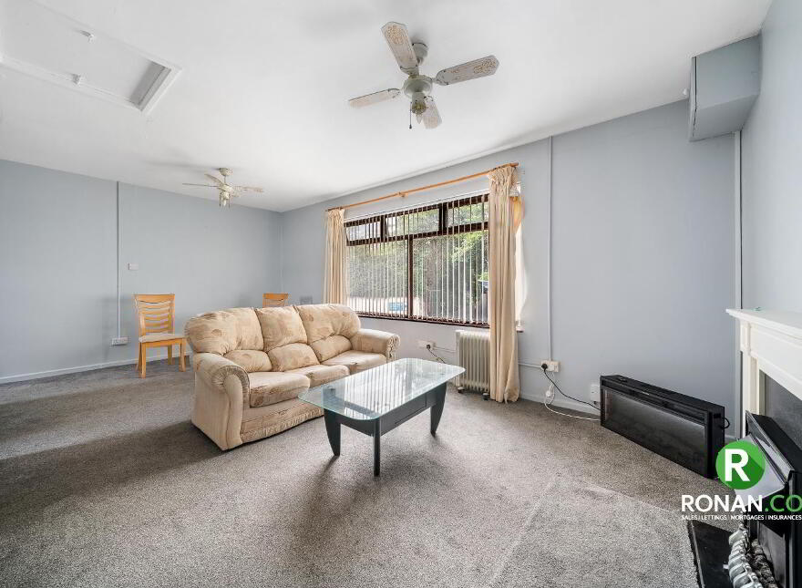 6 Ballycolman Avenue, Strabane, BT82 9AF