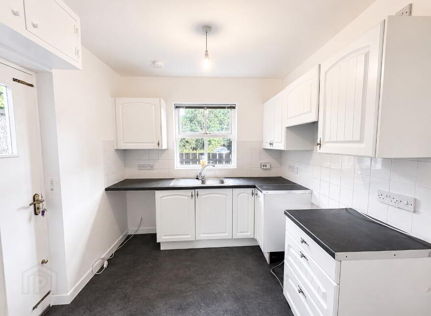 85 High Street, Comber, BT23 5HJ