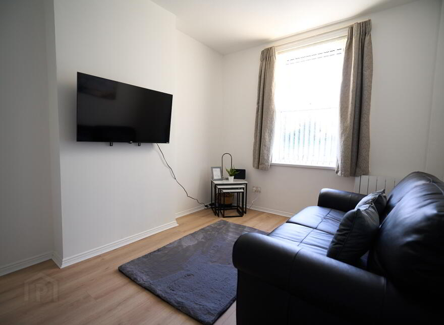 A, 18 Barrview, Dundrum, BT33 0ND